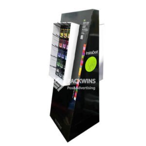 2-Faces-Accessible-Pegboard-Floor-Display-For-Batteries-2