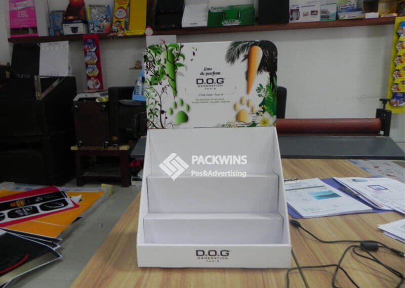 Dog-Perfume-Pop-Up-Counter-Display-Customized-Design-And-Production-2