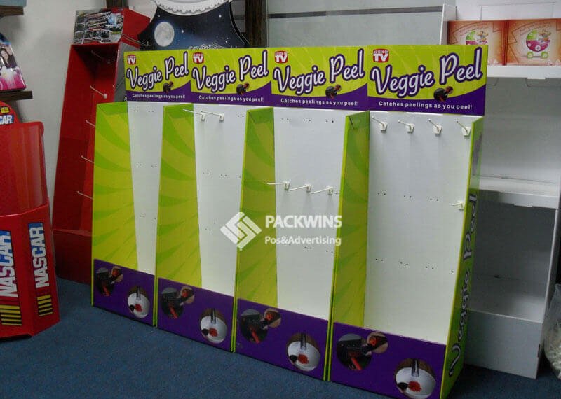 Kitchenware-Veggie-Peel-Corrugated-Pegboard-Store-Displays-3