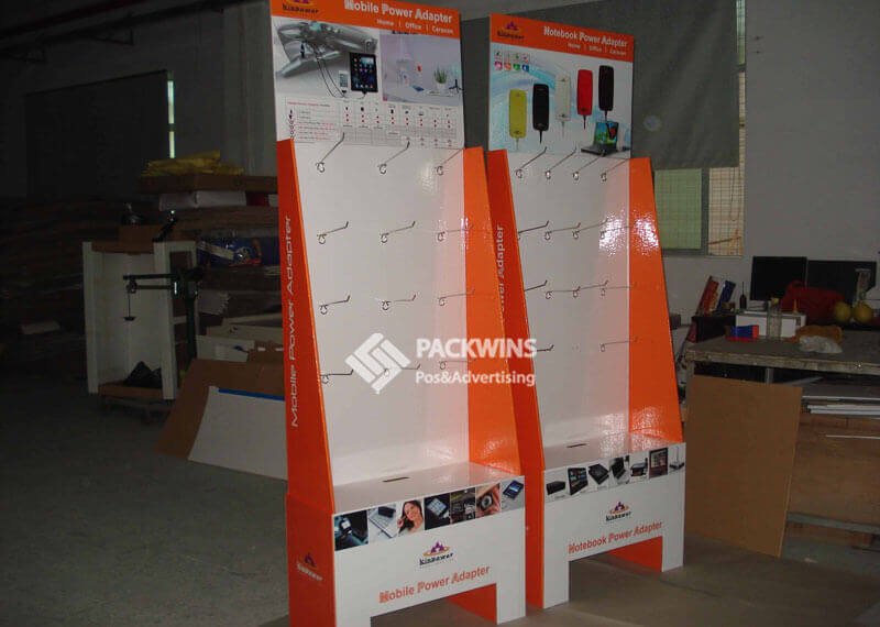 Mobile-Power-Adaptor-Point-Of-Sale-Cardboard-Display-Stands-1