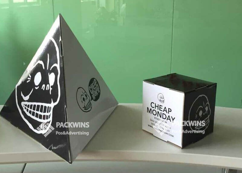 Lingerie-Cardboard-Display-Cubes-Point-of-Sale-1