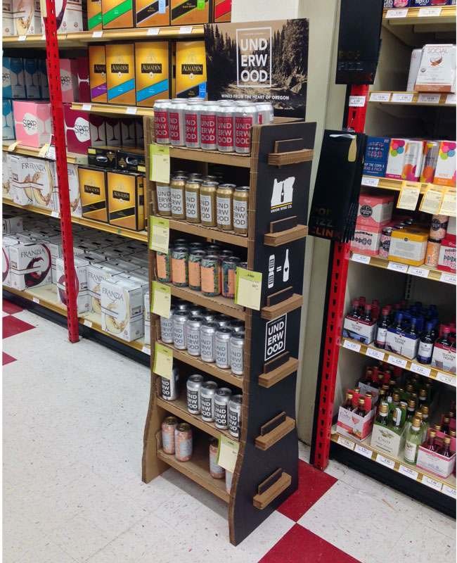 Seasonal Wine Promotion Display A summer-themed seasonal wine display