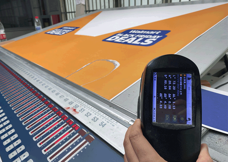 In-House-Printing for Cardboard Display